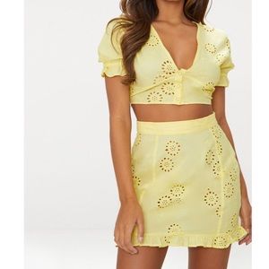 PrettyLittleThing Lemon Embroidered Skirt 10 NWT